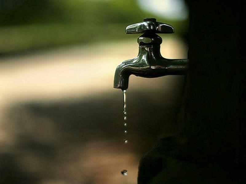 Загубите на вода за пиење и лани над 60 отсто, во некои општини достигнува и до 92 отсто [инфографик]