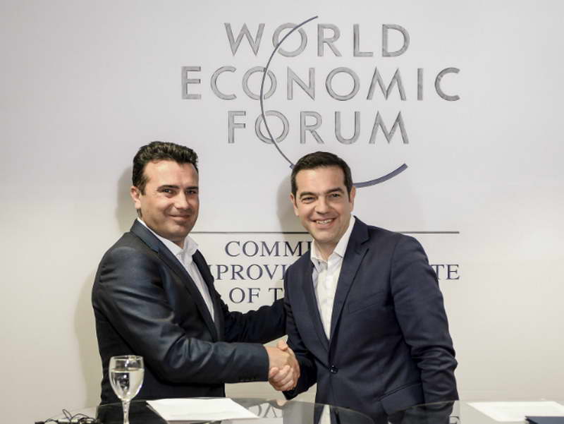 Двете страни оптимисти за спорот, се чека разговорот помеѓу Заев и Ципрас