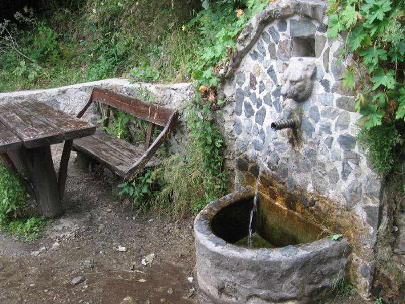 Водата од јавните чешми во с.Ореовец и с.Беловодица не е исправна за пиење