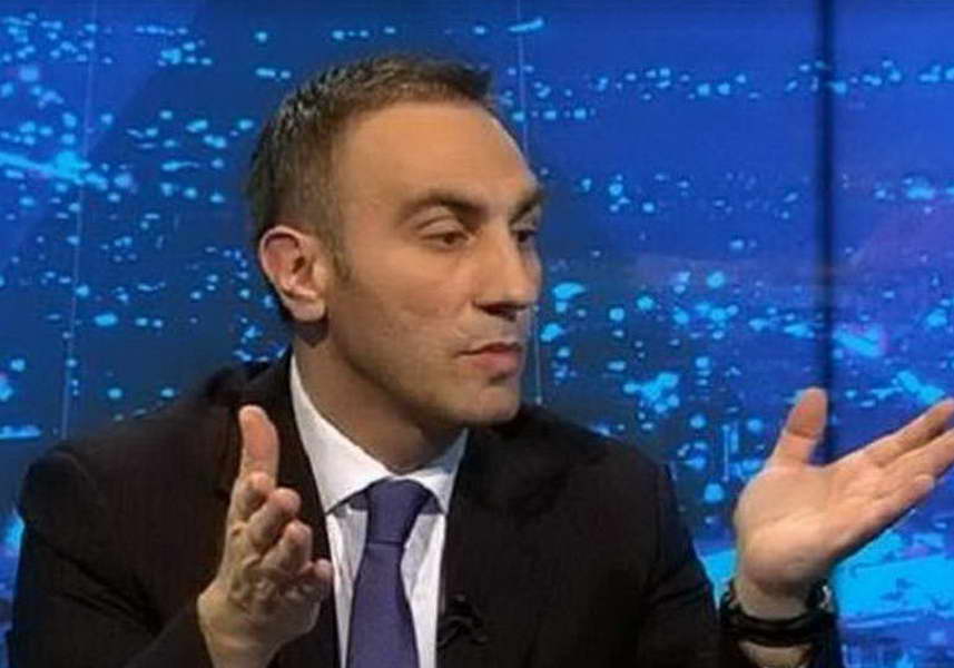 Груби ги обвини ВМРО-ДПМНЕ за лицемерие, го кажа датумот и саатот кога го прифатиле истиот текст на Законот за јазици