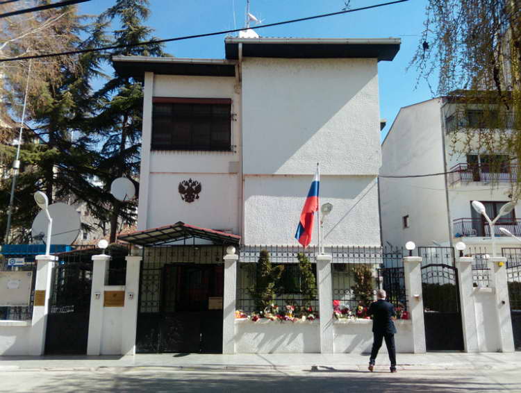 Руска амбасада: Изјавата на Заев е политички неодговорна и русофобна алатка