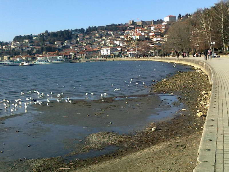 Екологистите бараат од владата мораториум за градење на брегот на Охридското Езеро
