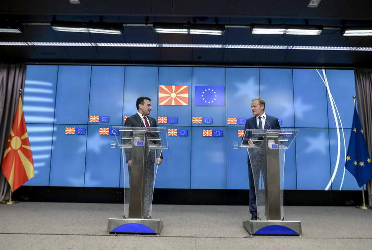 Прес на Заев и Туск: Датумот за преговори е признание за европскиот курс на Македонија