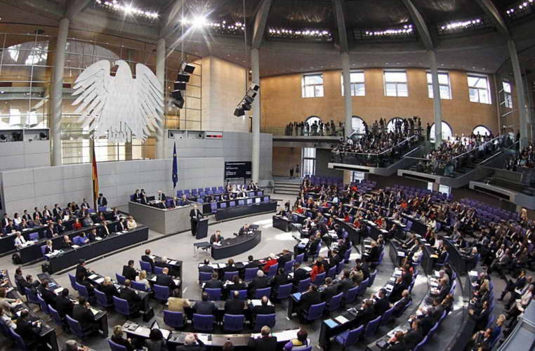 Германската влада поддржува давање датум за почетокот на преговорите со Македонија