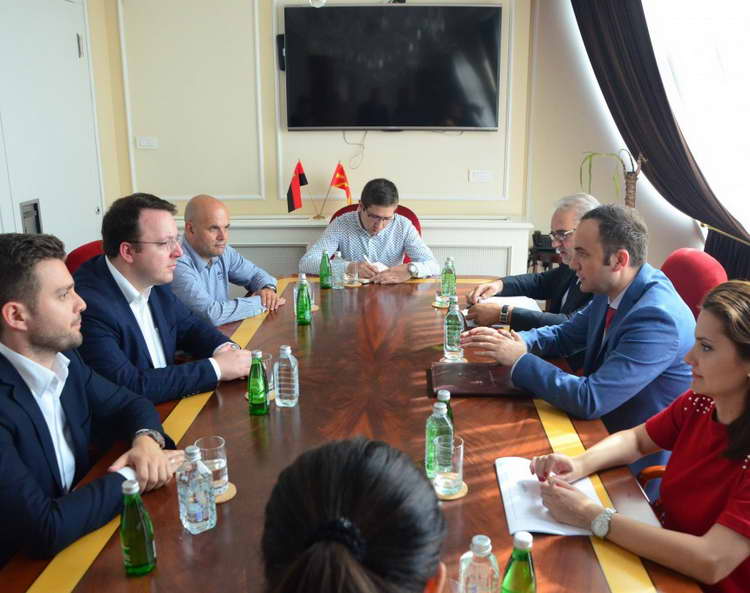 Османи го претстави планот „18“ пред претставници на ВМРО-ДПМНЕ