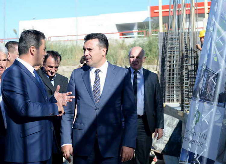Премиерот Заев на отпочнувањето со градба на „Гарден Ресиденс Ин“