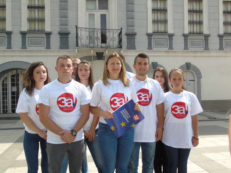Кети Смилеска: Со Договорот, македонскиот јазик станува официјален во НАТО и ЕУ