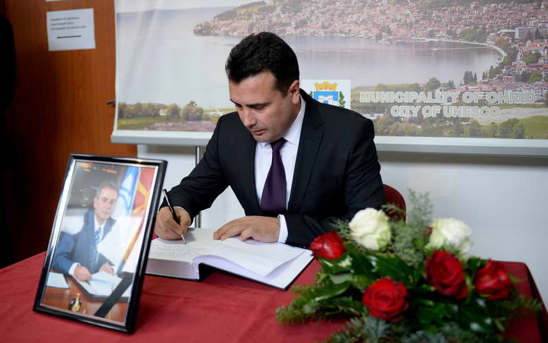 Заев: Ненадејната смрт на Јован е загуба за академската заедница, за нашата држава, за СДСМ и за Охрид