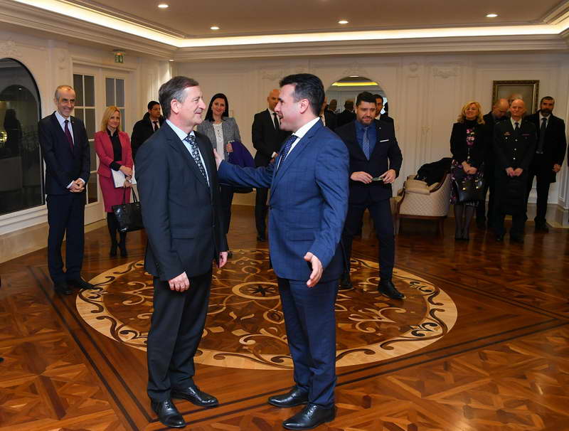 Средба на премиерот Заев со делегација на Министерството за одбрана на Словенија