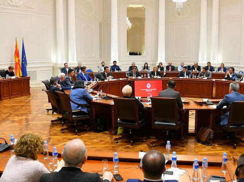 Премиерот Заев на средба со четириесет бизнисмени од Стопанската комора на Тирана