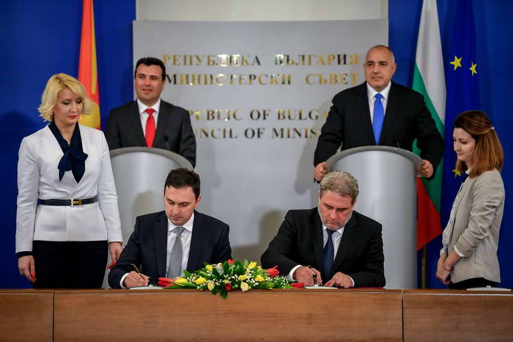 Заев и Борисов отвораат перспективи за засилена економска соработка