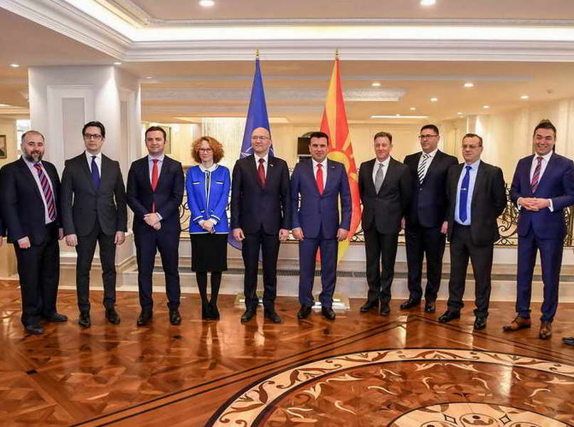 Владина делегација на средба со делегација на НАТО Канцеларијата за врски во Скопје