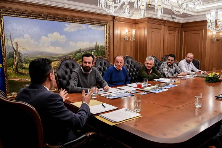 Премиерот Заев прими претставници на граѓанската иницијатива „Да ја спасиме Попова Шапка“