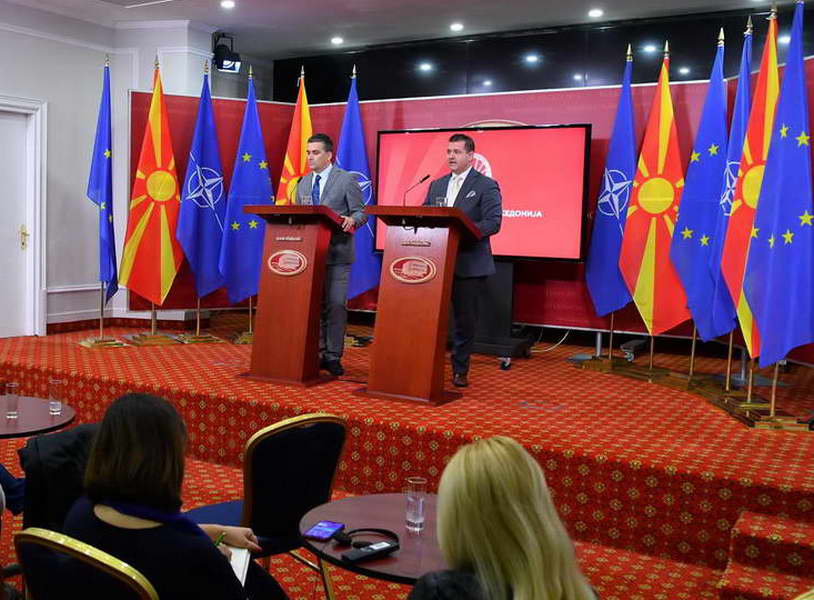 Редовна прес-конференција на портпаролите на Владата на Република Македонија, Бошњаковски и Хоџа (видео)