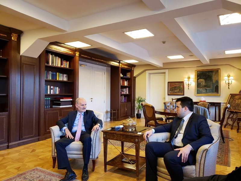 Министерот Хасан на средба со Стопанската комора на Истанбул