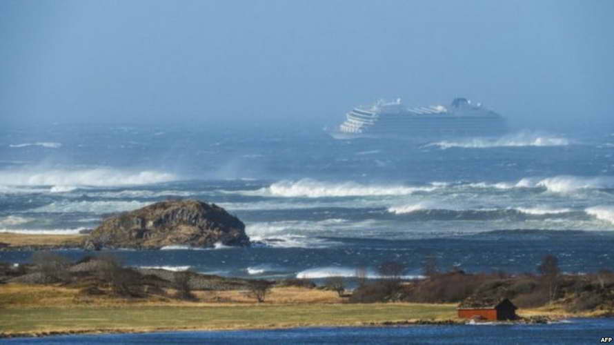 Спасени сите 1.300 патници во бродската несреќа крај брегот на Норвешка