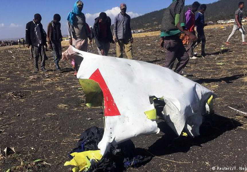 Етиопијан ерлајнс ги приземји преостанатите авиони „Боинг 737 Макс 8“