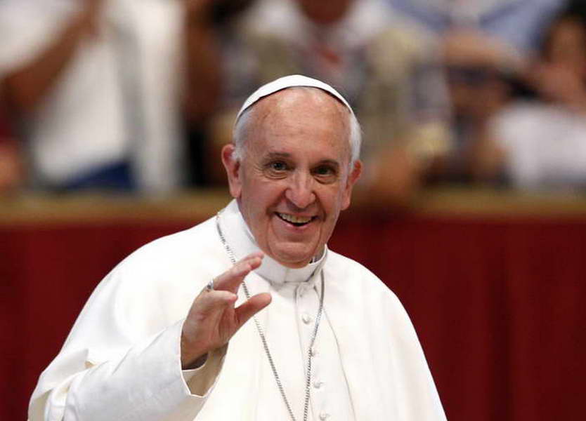 Денот на посетата на папата, 7 мај, сепак е работен ден