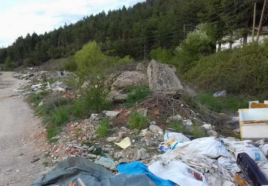 Расте депонијата меѓу НП „Галичица“ и една од водоснабдителните станици