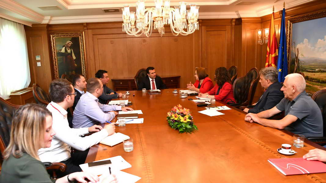 Средба на премиерот Заев со претставници на МАКАМ – ТРАНС