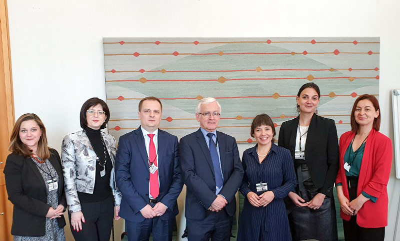 Владина делегација на студиска посета во Лондон за размена на искуства за работењето на институциите