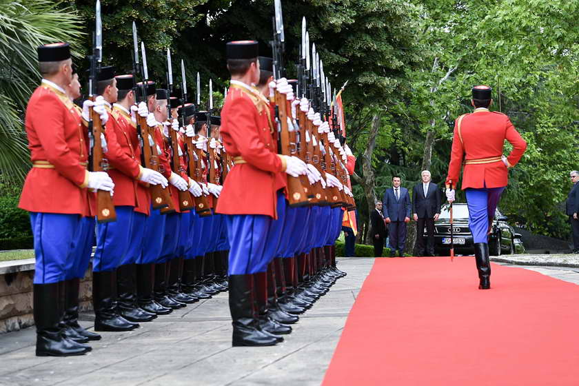 Отпочна дводневната официјална посета на делегација на Владата на РСМ, предводена од премиерот Заев на Црна Гора