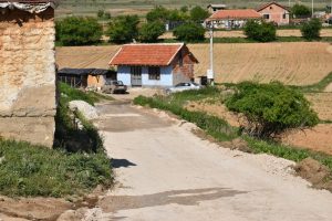 Жителите од „Тризла 2“ едногласни: Локалната власт и градоначалникот Јованоски работат на подобрување на животот на Ромите