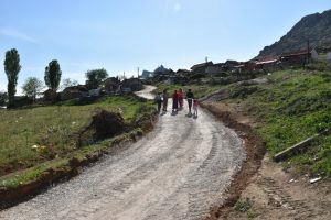 Жителите од „Тризла 2“ едногласни: Локалната власт и градоначалникот Јованоски работат на подобрување на животот на Ромите