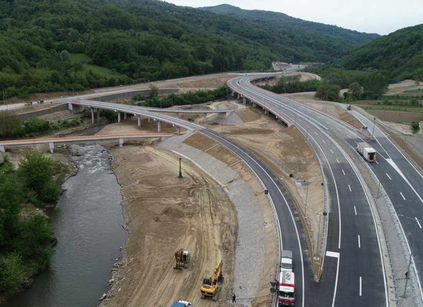 Автопатите „Арбен Џафери“ од Блаце до Приштина и низ Грделичка клисура готови до крајот на мај