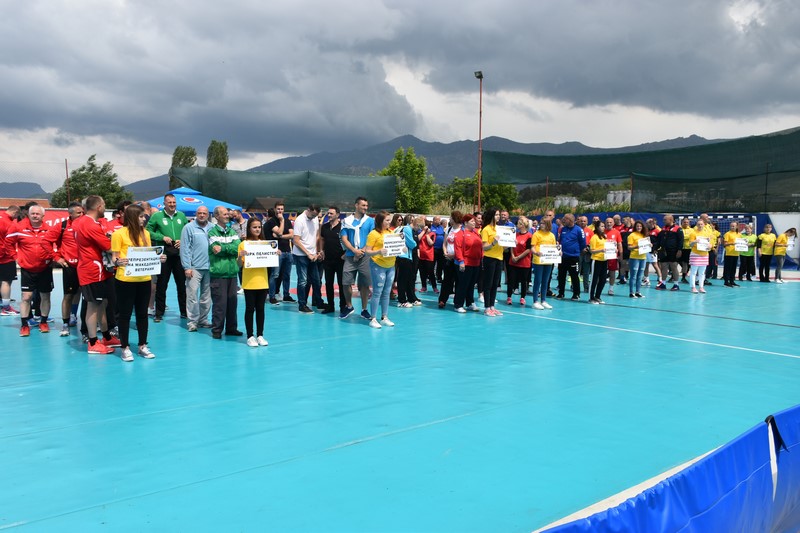 Во Прилеп започна дводневниот ракометен турнир за ветерани „Таста – Лара“