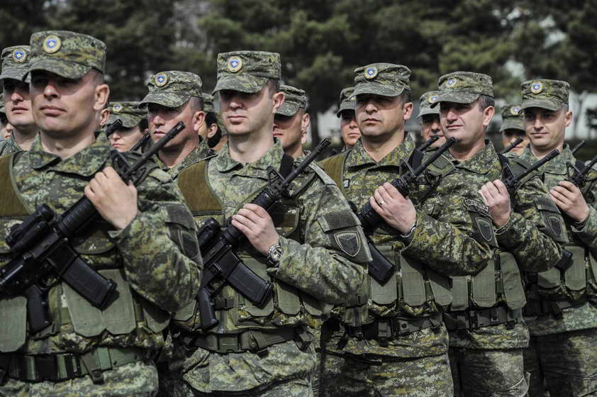 Вишокот од Министерство за одбрана ќе оди во пензија, старите војници во државна агенција