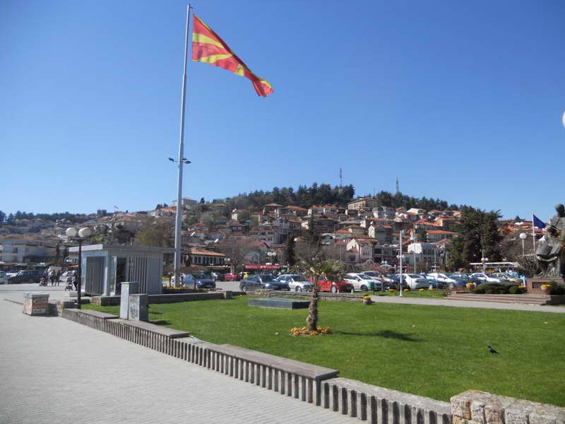 Владата ги поддржува активностите на Општина Охрид за отстранување на бесправните градби и препораките на УНЕСКО