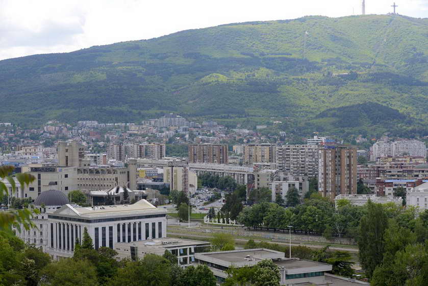 Стопирани три објекти од „Скопје 2014“ поради проблемите на „Бетон“ – Штип