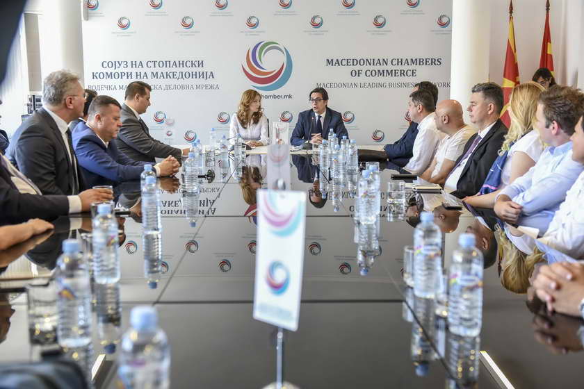Претседателот Пендаровски во посета на Сојузот на стопански комори на Македонија