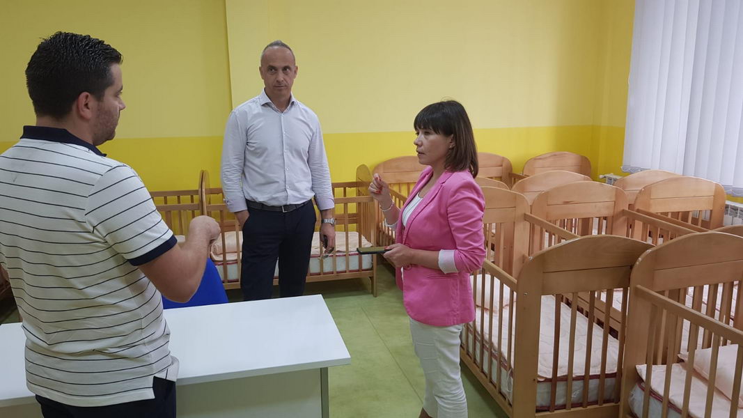 Царовска во работна посета на Кичево: Со социјалната реформа овозможуваме подобар живот за нашите најранливи граѓани