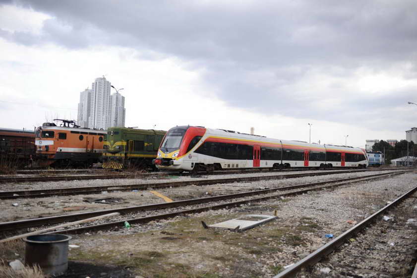 Експресниот кинески воз за Битола „времено“ е укинат веќе цела година, прескапа била поправката