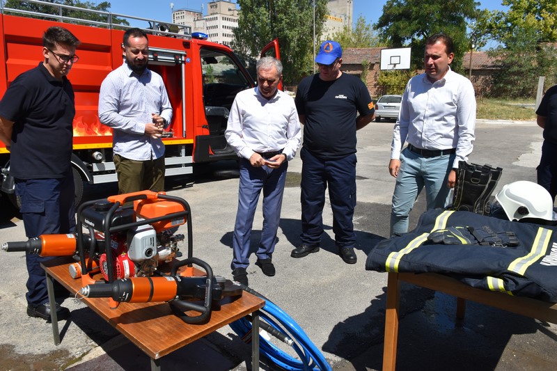 Територијалната противпожарна единица од Прилеп доби ново возило за брзи интервенции
