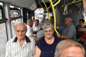 Промотивно возење со новите автобуси за најредовните корисници на градскиот превоз - пензионерите