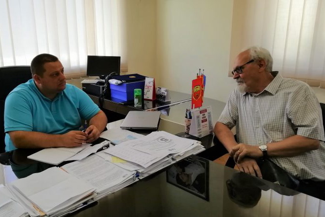 Крушево: Средба на градоначалникот Христоски со првиот човек на општина Пантелеј, Васиљевиќ