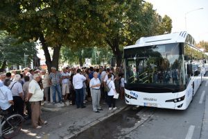Четири нови еколошки автобуси од денеска ставени во функција на градскиот превоз