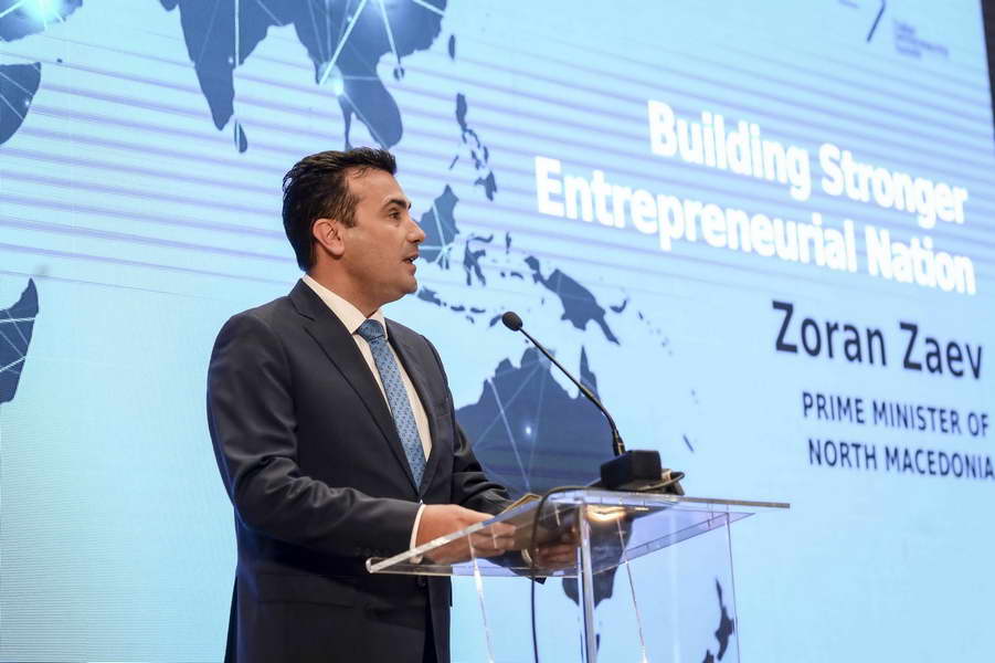 Премиерот Заев на првиот Балкански самит на претприемништво: Иднината е во развивањето и менаџирањето на талентот, на човечкиот капитал и затоа посветено работиме на поддршка на иновативното претприемништво