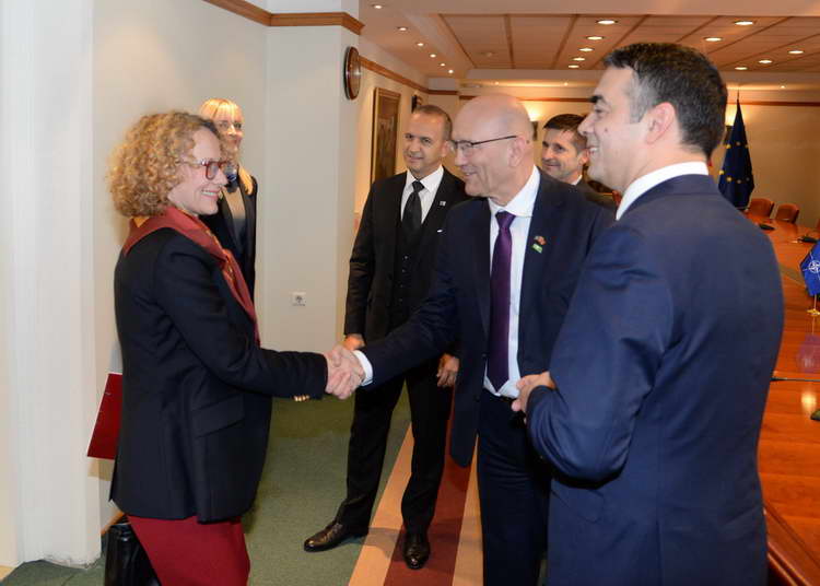 Северна Македонија како поканета 30. членка на НАТО, седнува рамноправно на масата со најмоќните на лидерскиот состанок во Лондон