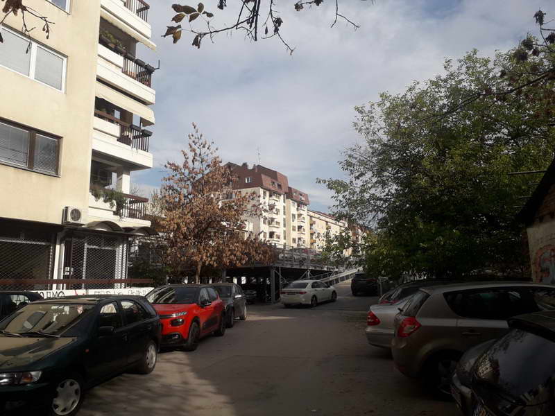 На Скопје му фалат 8.000 паркинг места, „Градски паркинг“ нема пари за нови гаражи