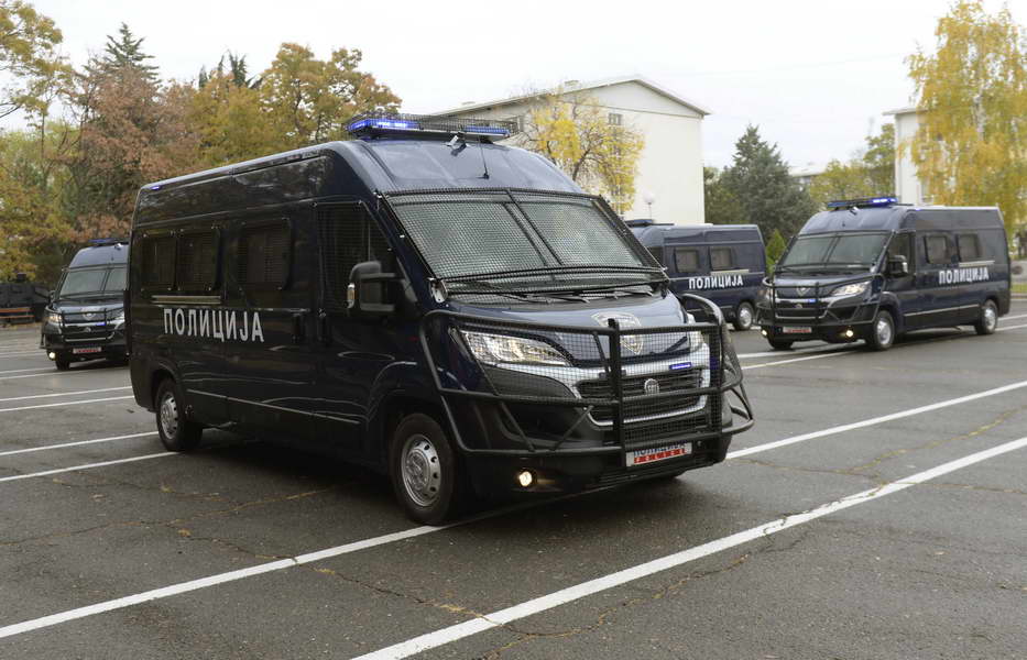 Полициските специјалци со 10 нови интервентни возила