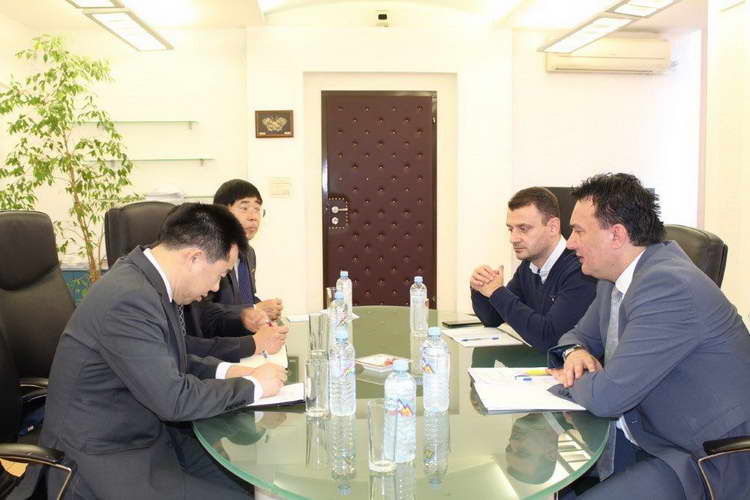 Министерот Сугарески со сретна со новоименуваниот кинески амбасадор