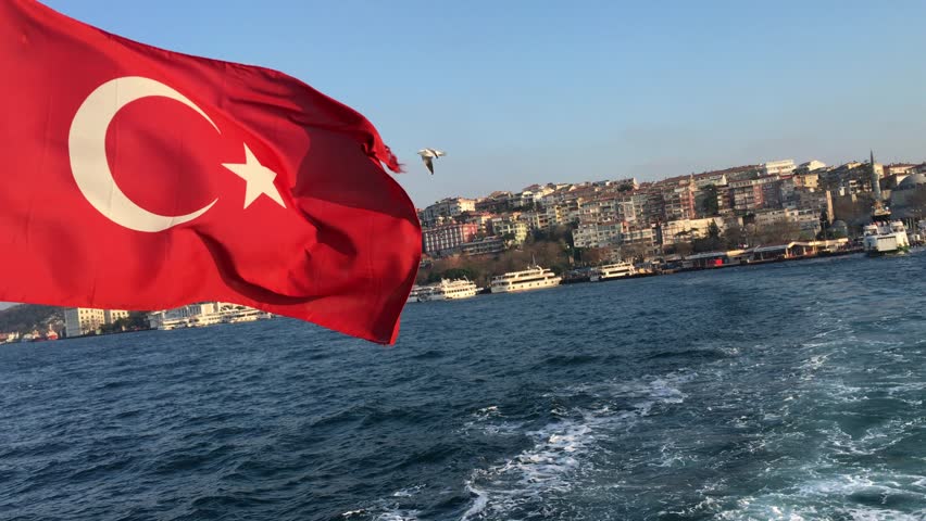 Турците убедливо најбројни доселеници и странски туристи во земјава