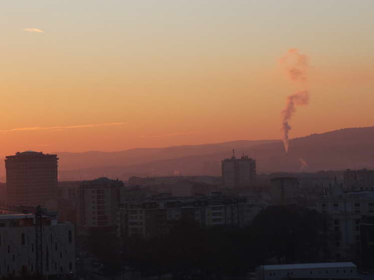 Државата, општините и бизнисот лани вложиле само 5,7 милиони евра за почист воздух!