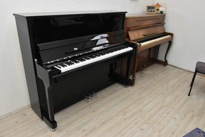 После 16 години, основното музичко училиште од Прилеп набави ново пијанино