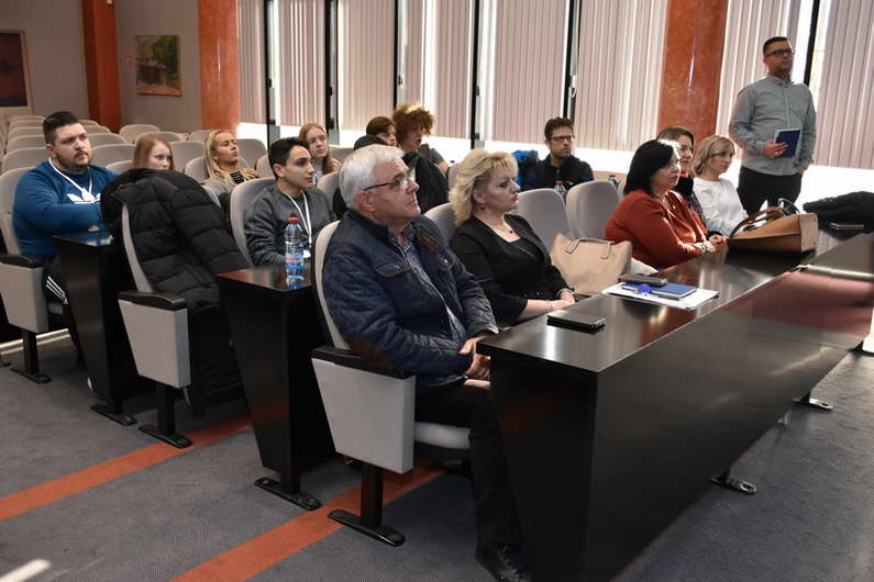 Општина Прилеп домаќин на работната средба на учесниците во Програмата на Еразмус +