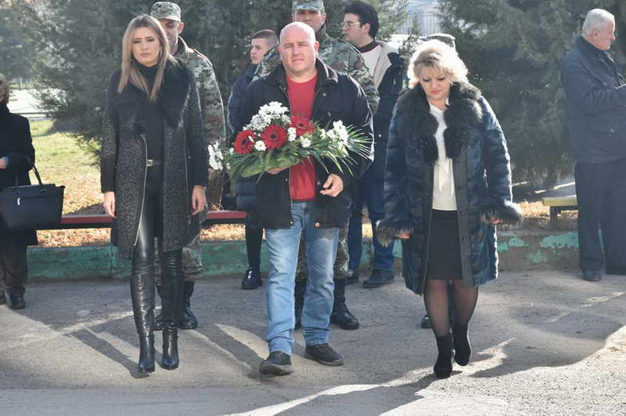 Прилепската Гимназија „Мирче Ацев“ го одбележа патрониот празник